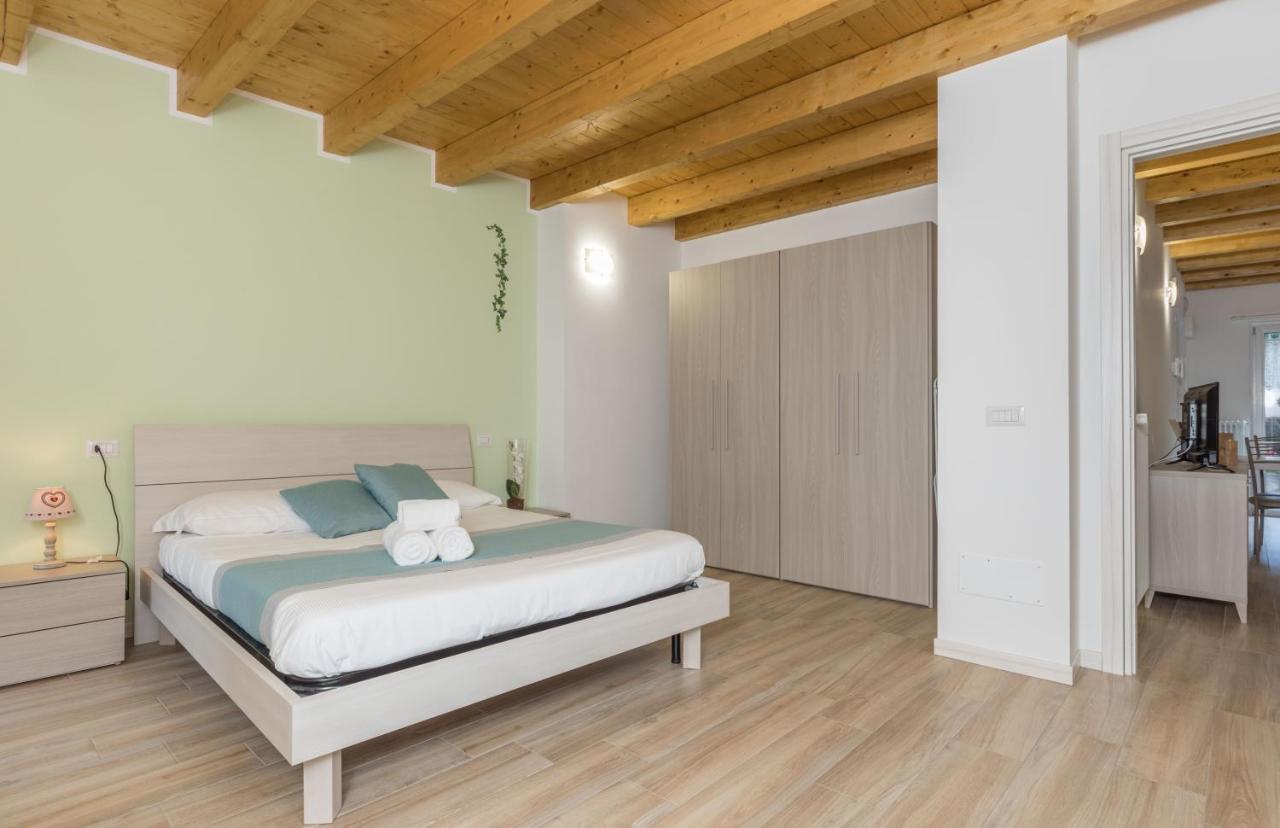 科利科Residenze Lariane公寓 外观 照片