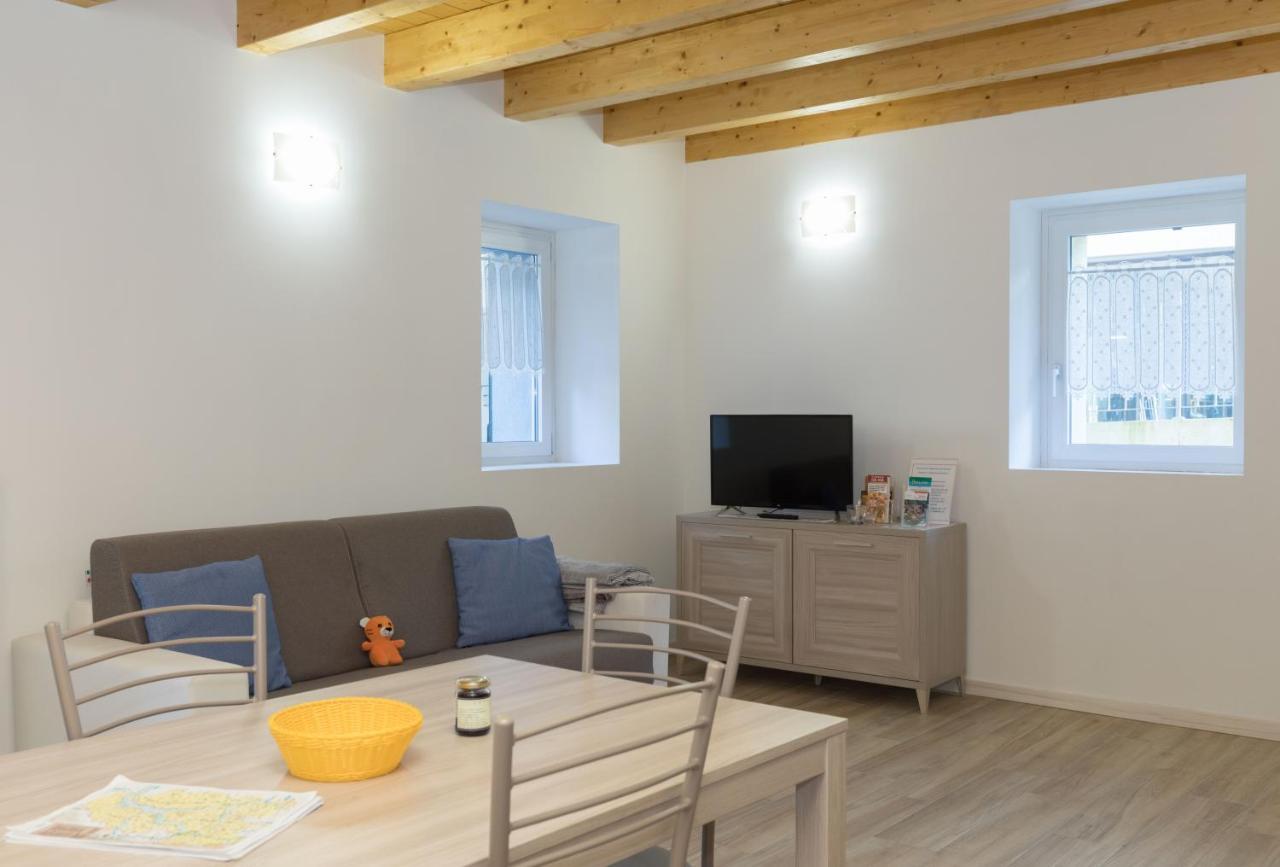 科利科Residenze Lariane公寓 外观 照片