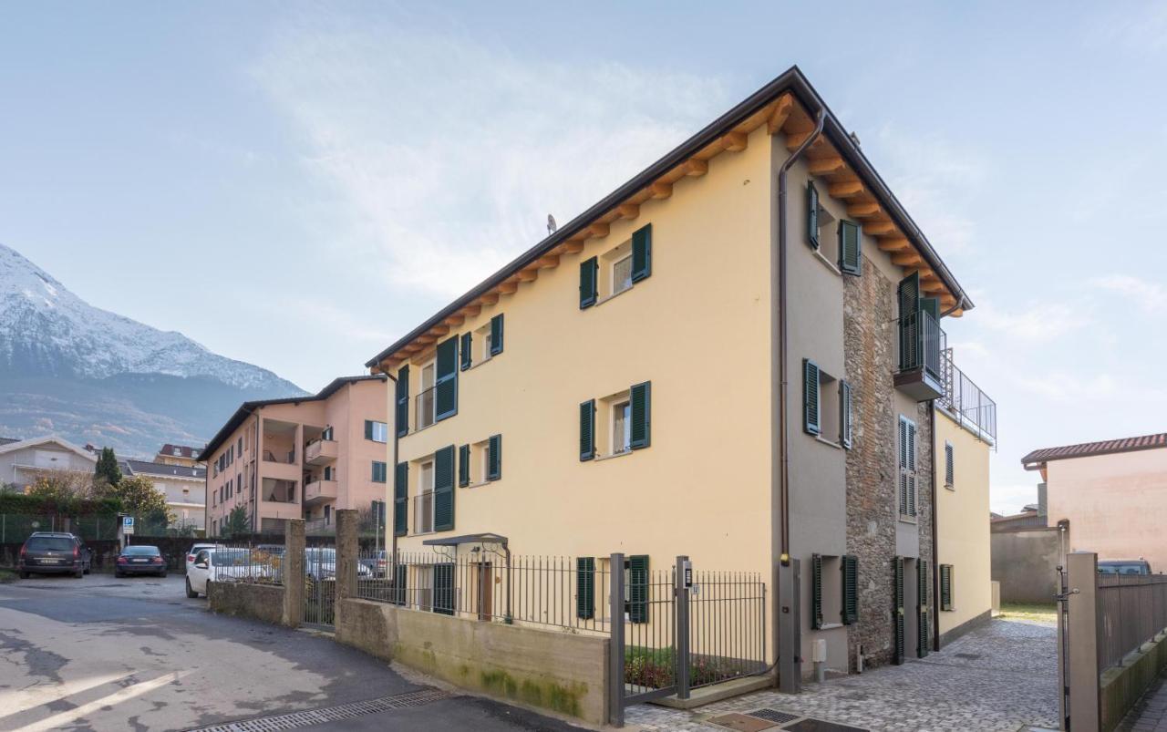 科利科Residenze Lariane公寓 外观 照片