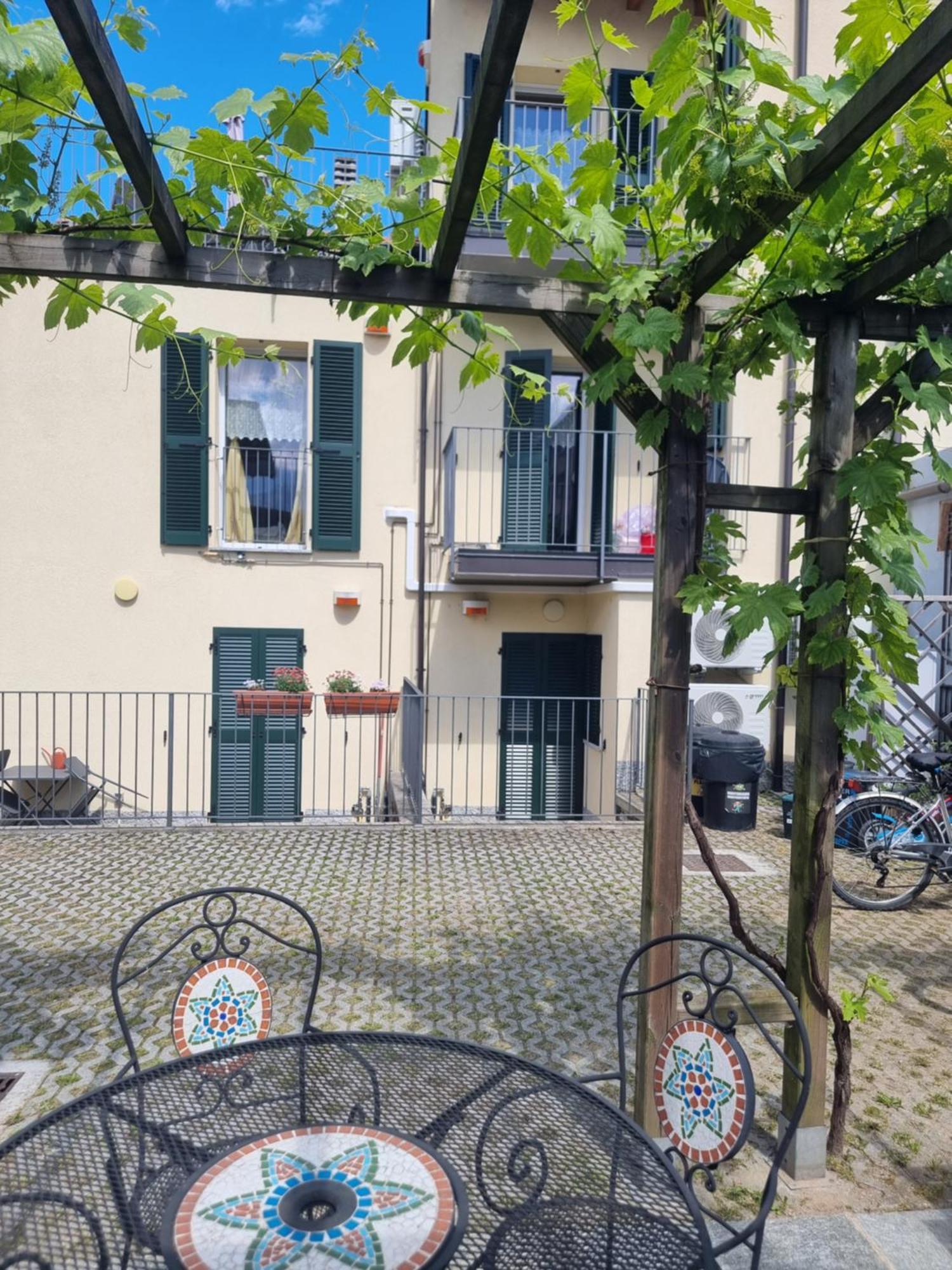 科利科Residenze Lariane公寓 外观 照片